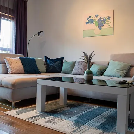 Bright Side 아파트